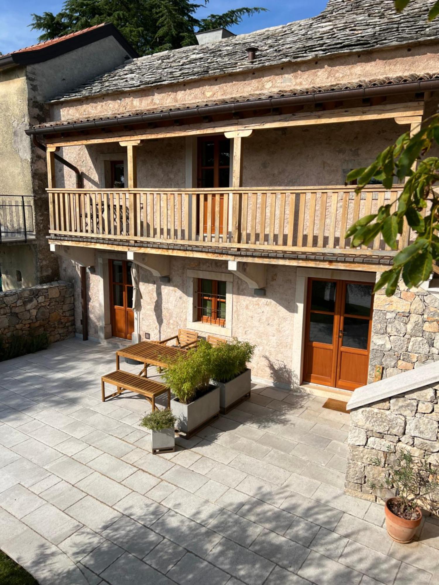 Appartamenti Minerva San Pelagio Exterior photo